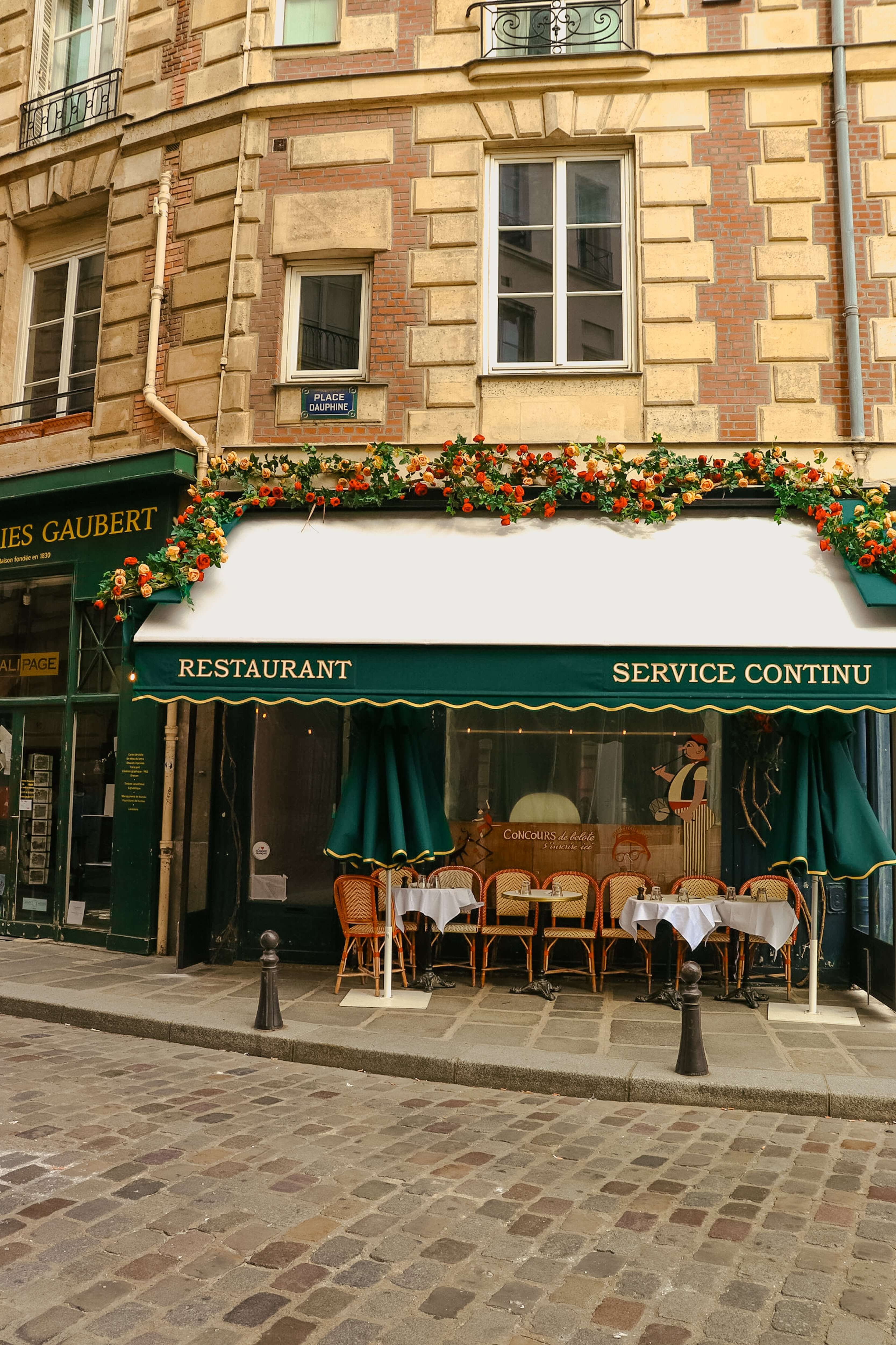 Restaurant terrace